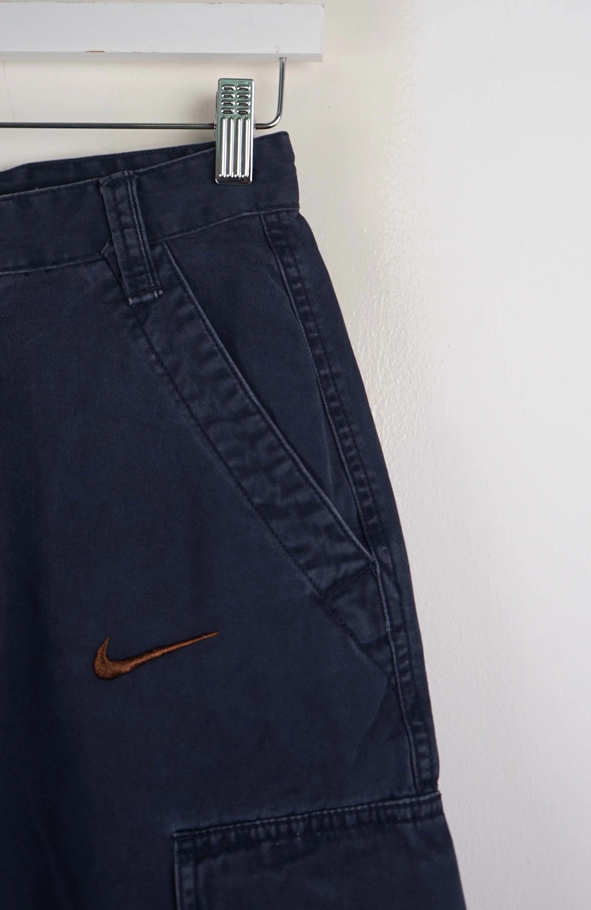 VINTAGE REWORK CARGO SHORTS W26 - Image 2