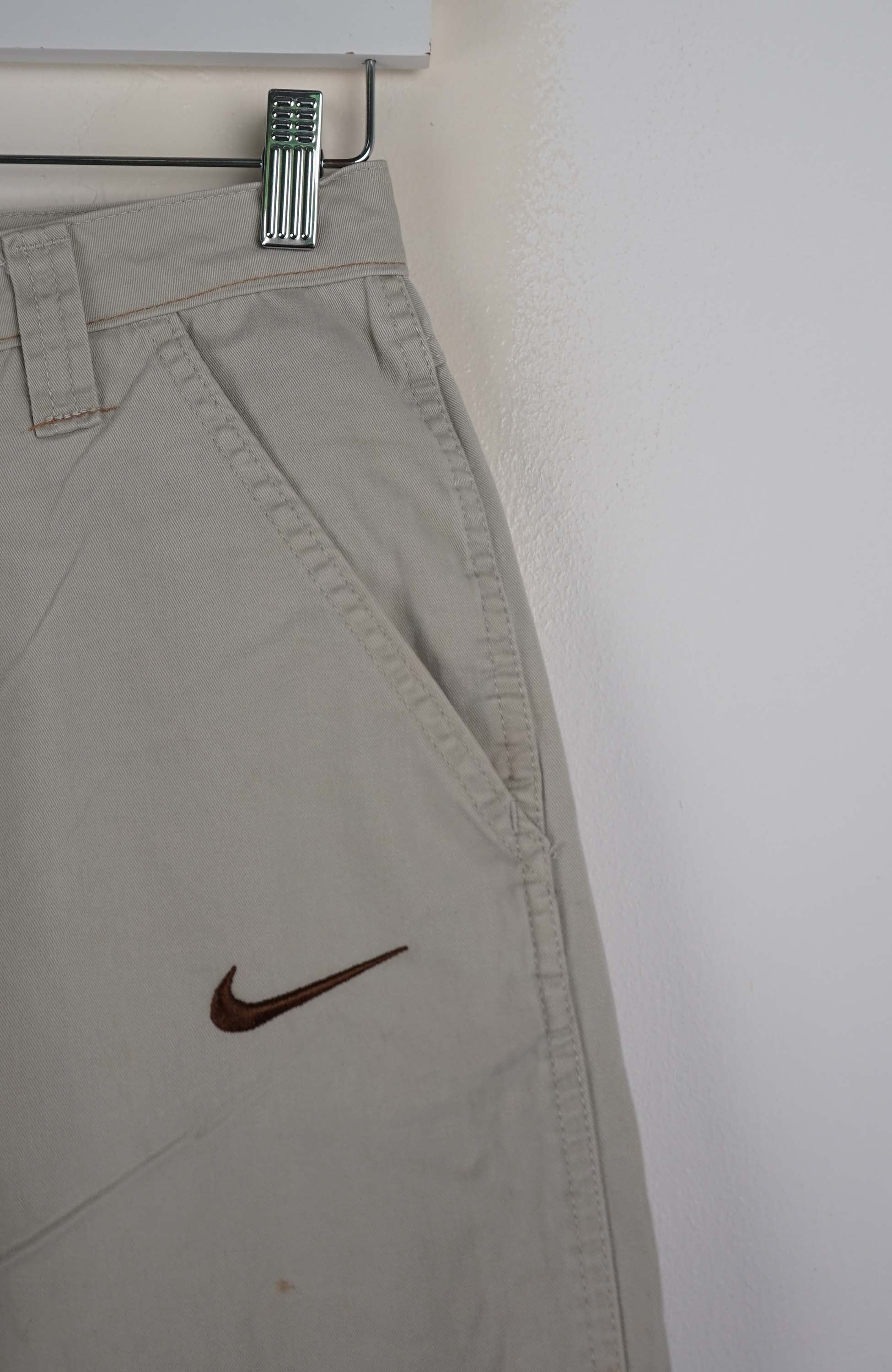 VINTAGE REWORK CARGO SHORTS W26 - Image 2