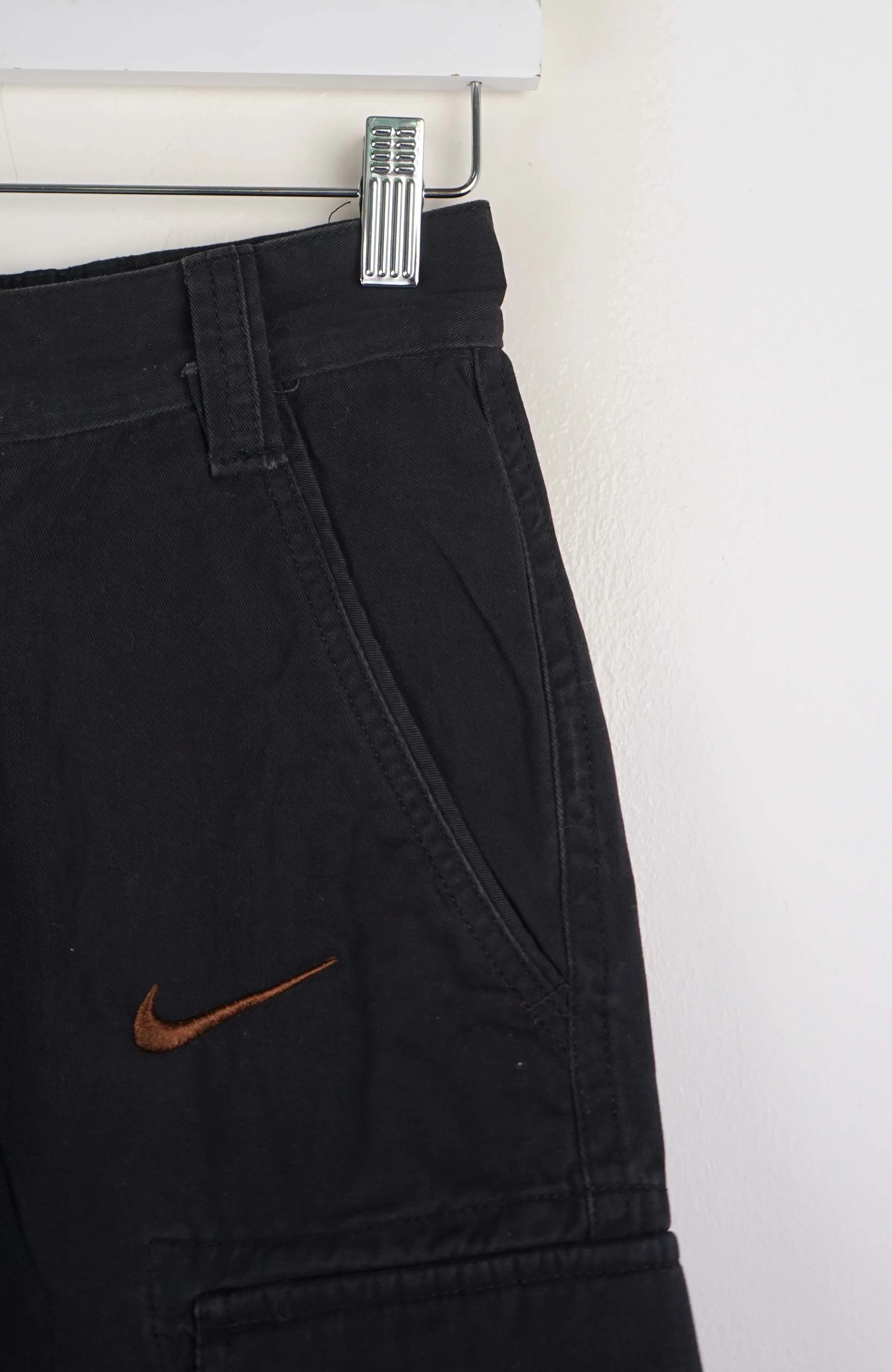 VINTAGE REWORK CARGO SHORTS W26 - Image 2