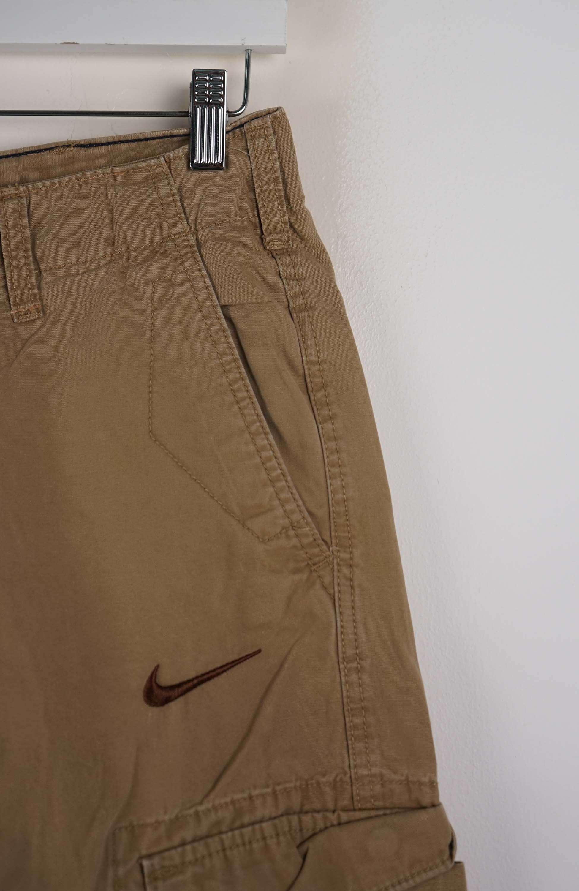 VINTAGE REWORK CARGO SHORTS W28 - Image 2