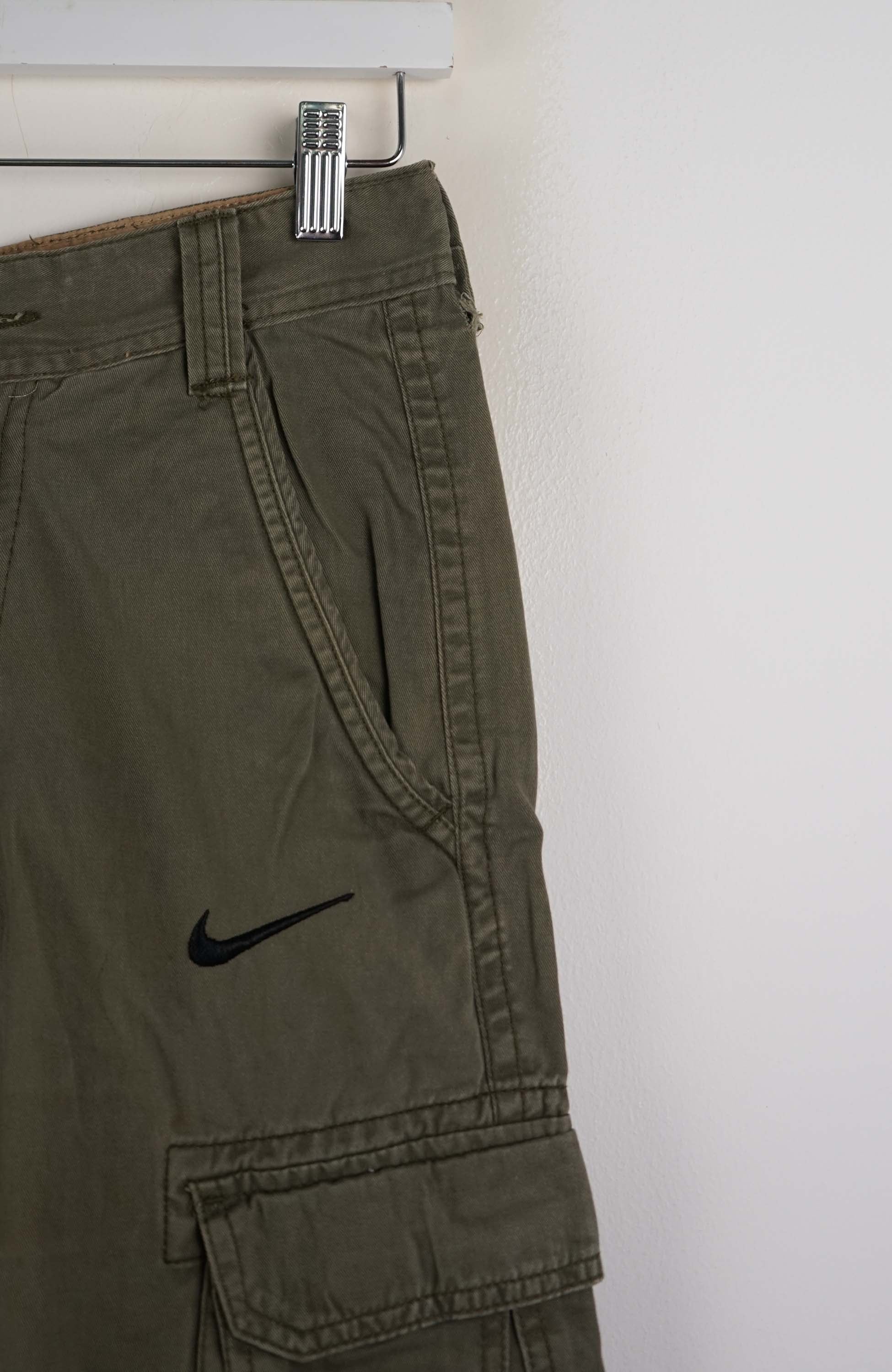 VINTAGE REWORK CARGO SHORTS W28 - Image 2