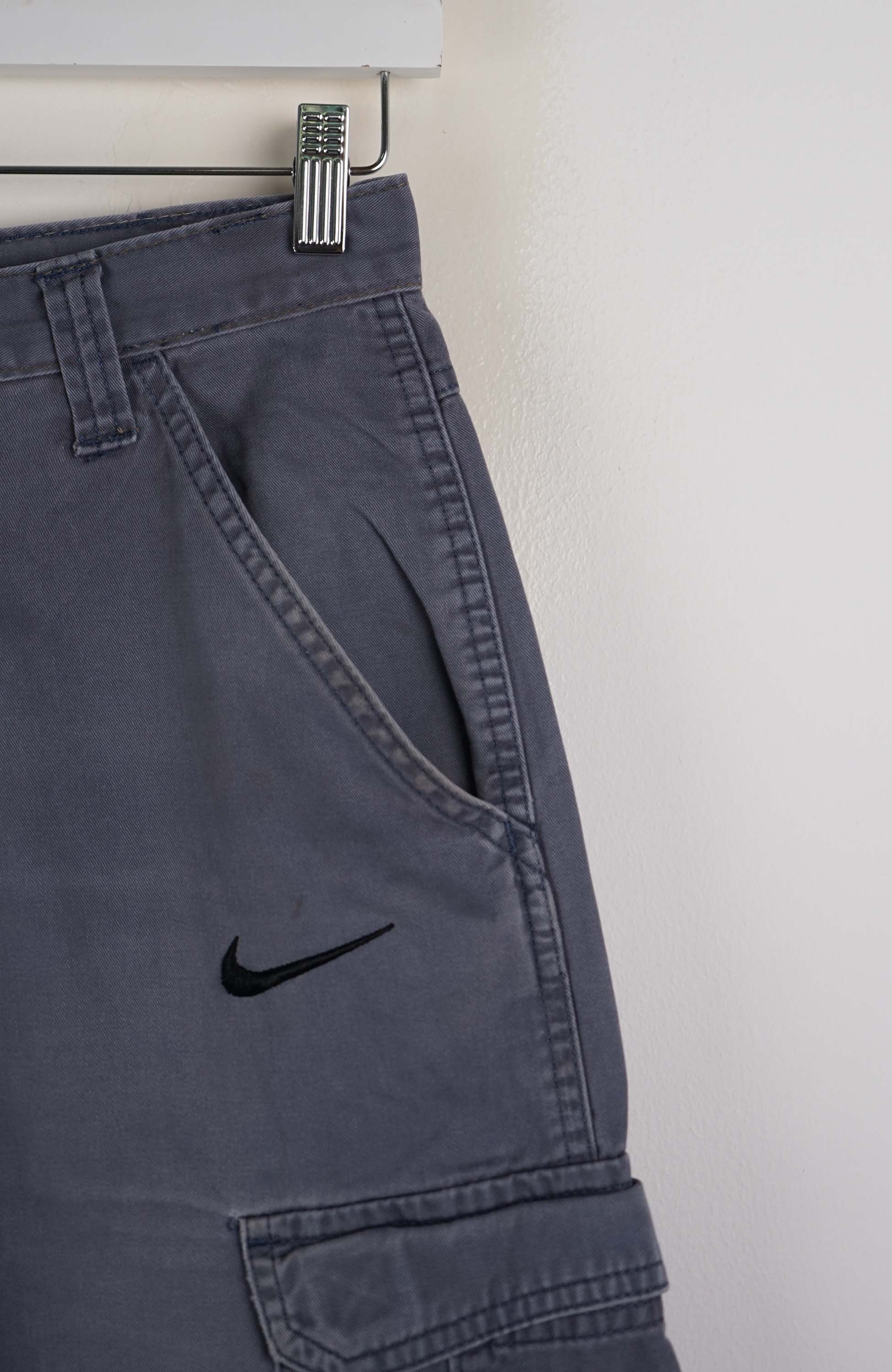VINTAGE REWORK CARGO SHORTS W28 - Image 2