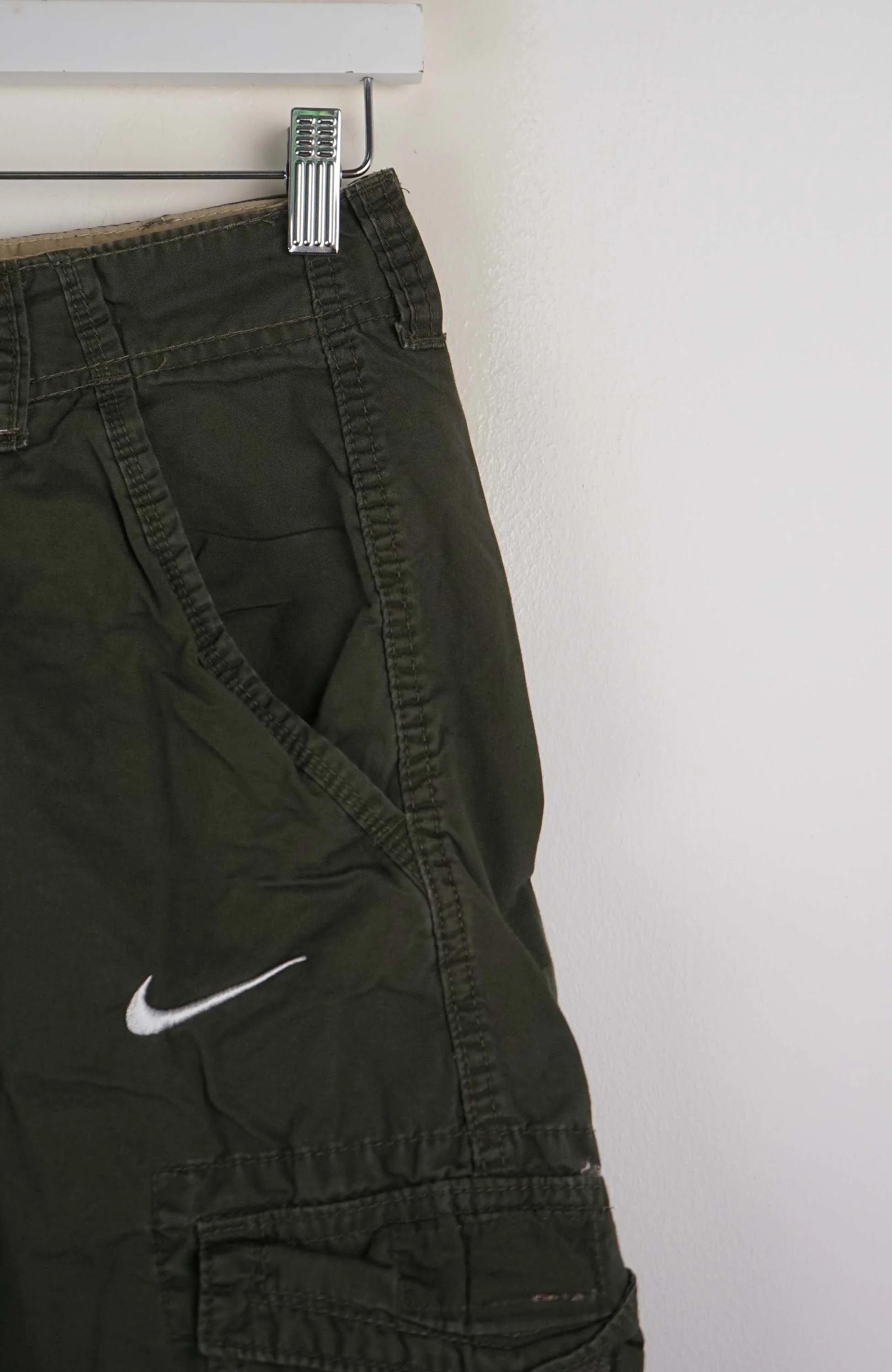 VINTAGE REWORK CARGO SHORTS W28 - Image 2