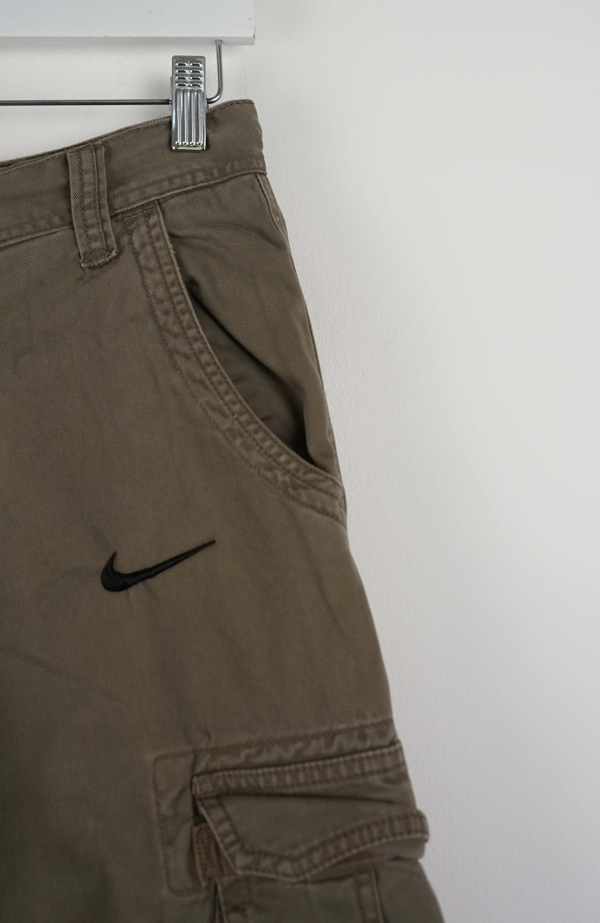 VINTAGE REWORK CARGO SHORTS W28 - Image 2