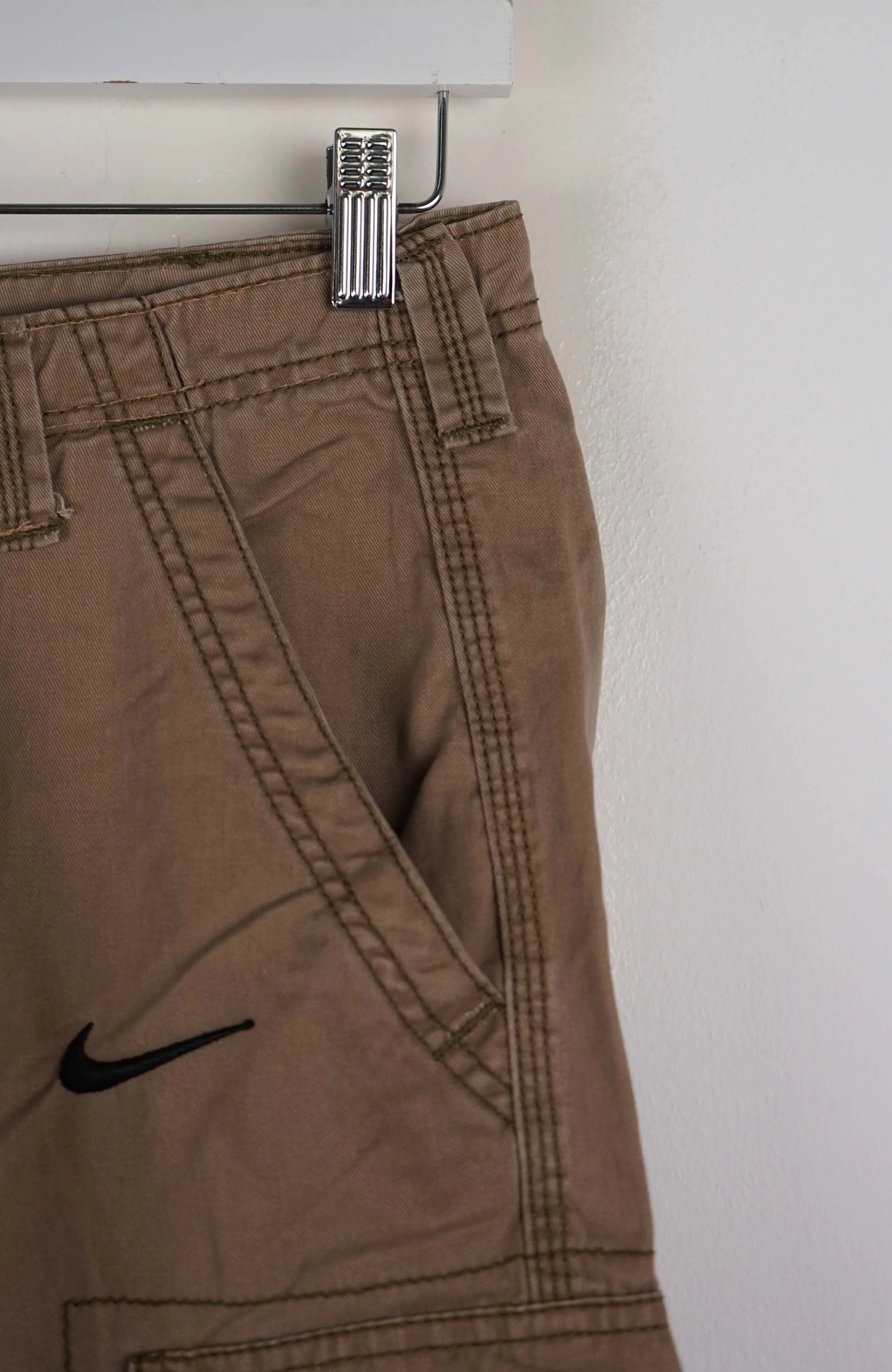 VINTAGE REWORK CARGO SHORTS W30 - Image 2