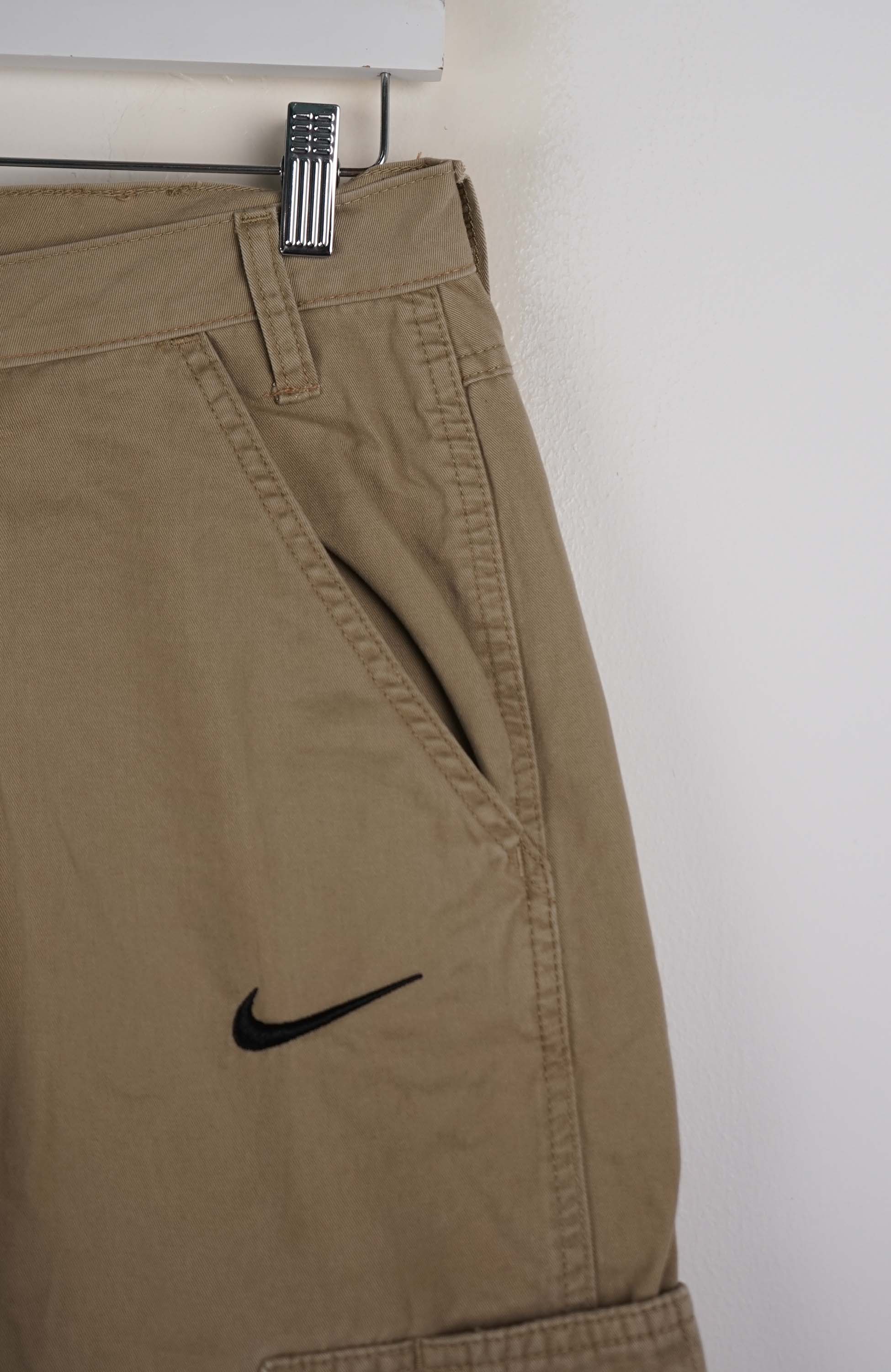 VINTAGE REWORK CARGO SHORTS W30 - Image 2
