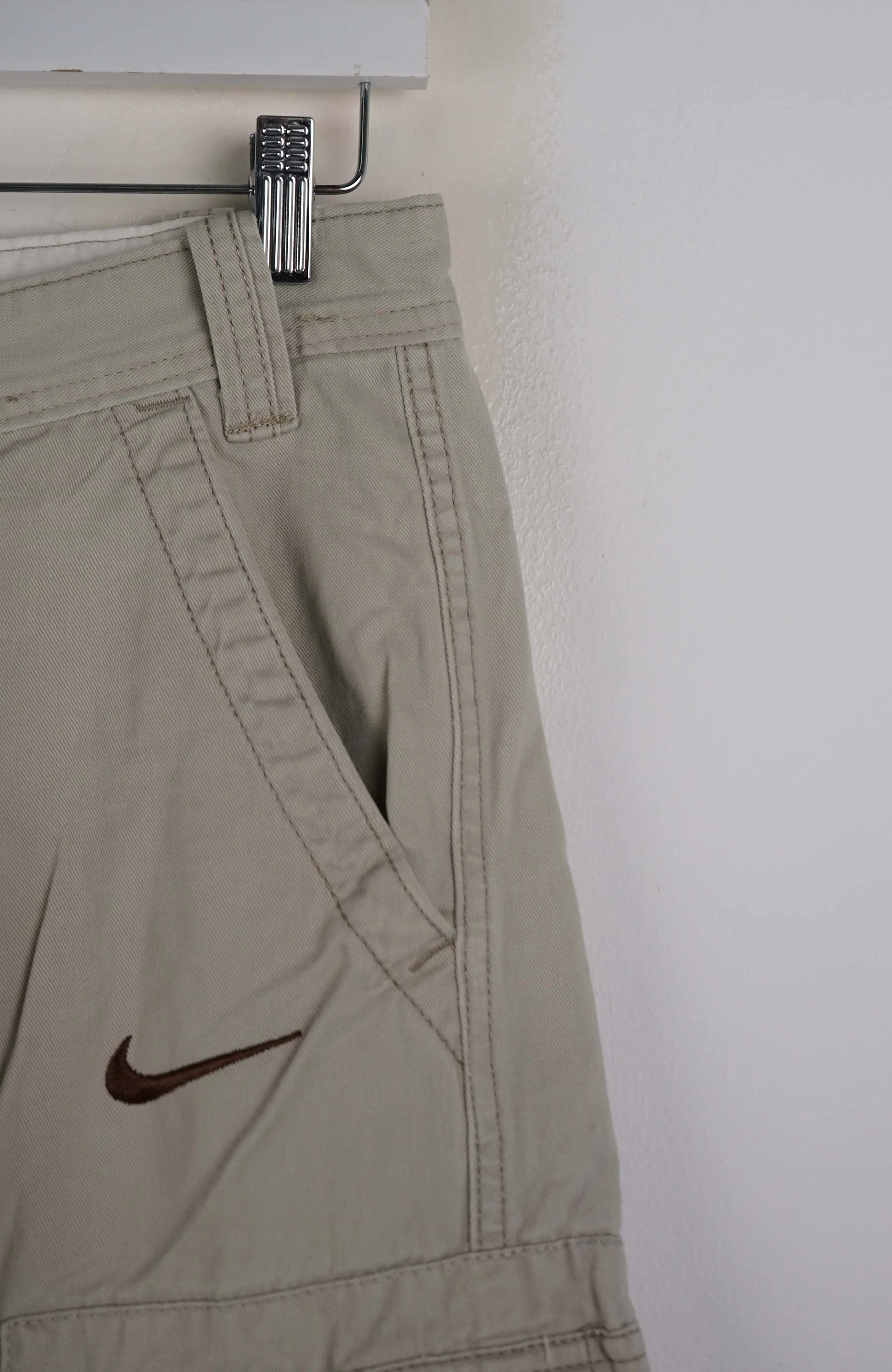 VINTAGE REWORK CARGO SHORTS W30 - Image 2