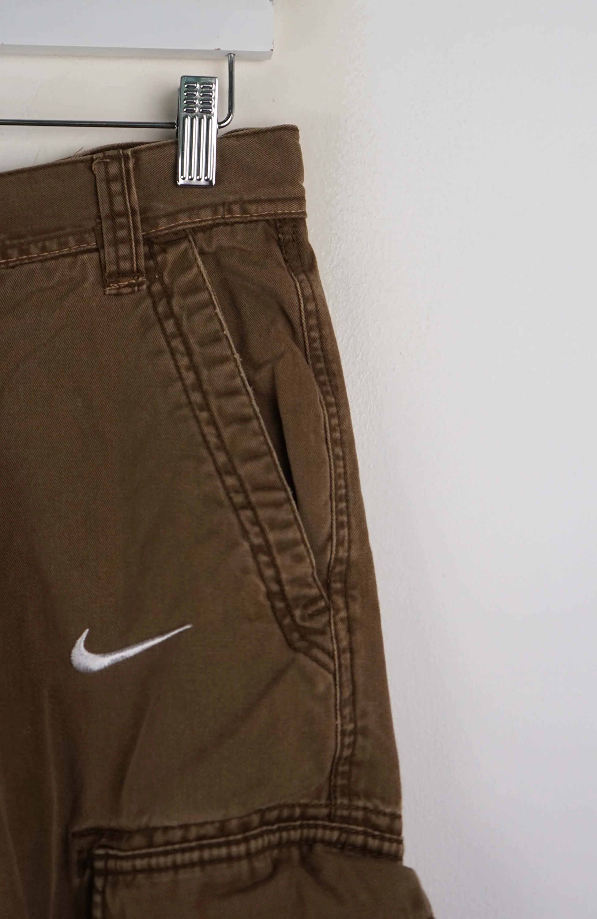 VINTAGE REWORK CARGO SHORTS W30 - Image 2