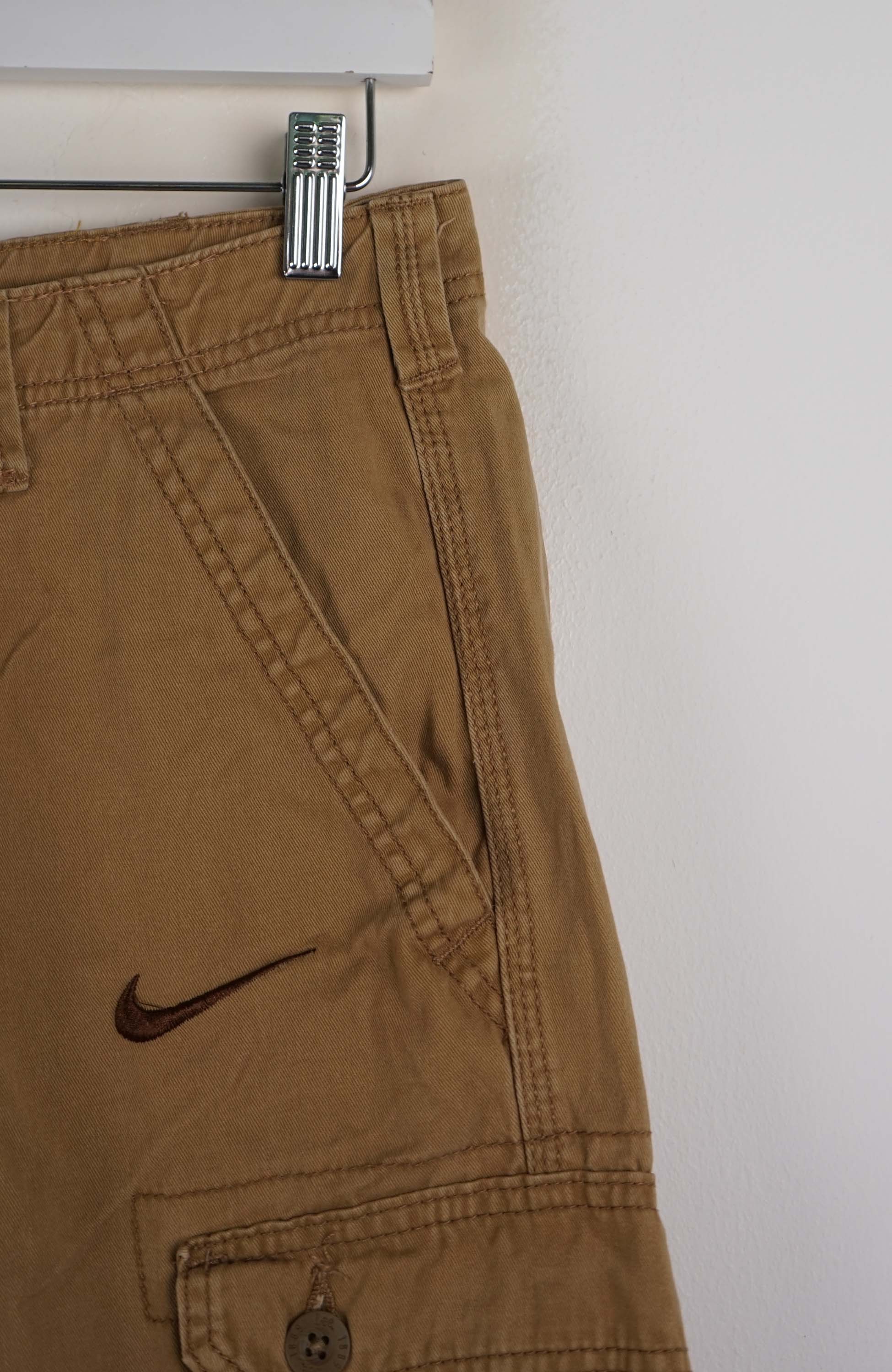 VINTAGE REWORK CARGO SHORTS W30 - Image 2