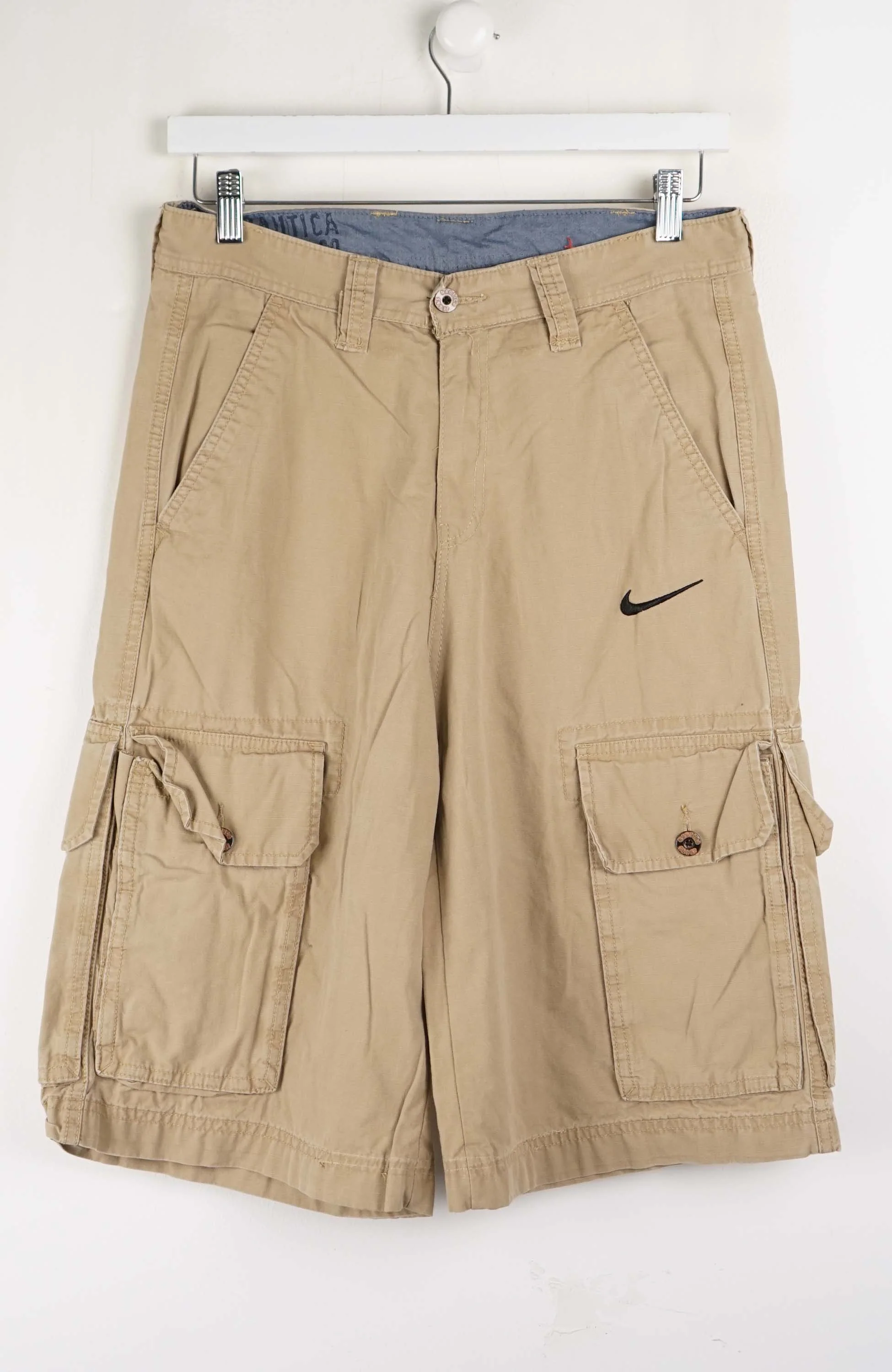 VINTAGE REWORK CARGO SHORTS W30