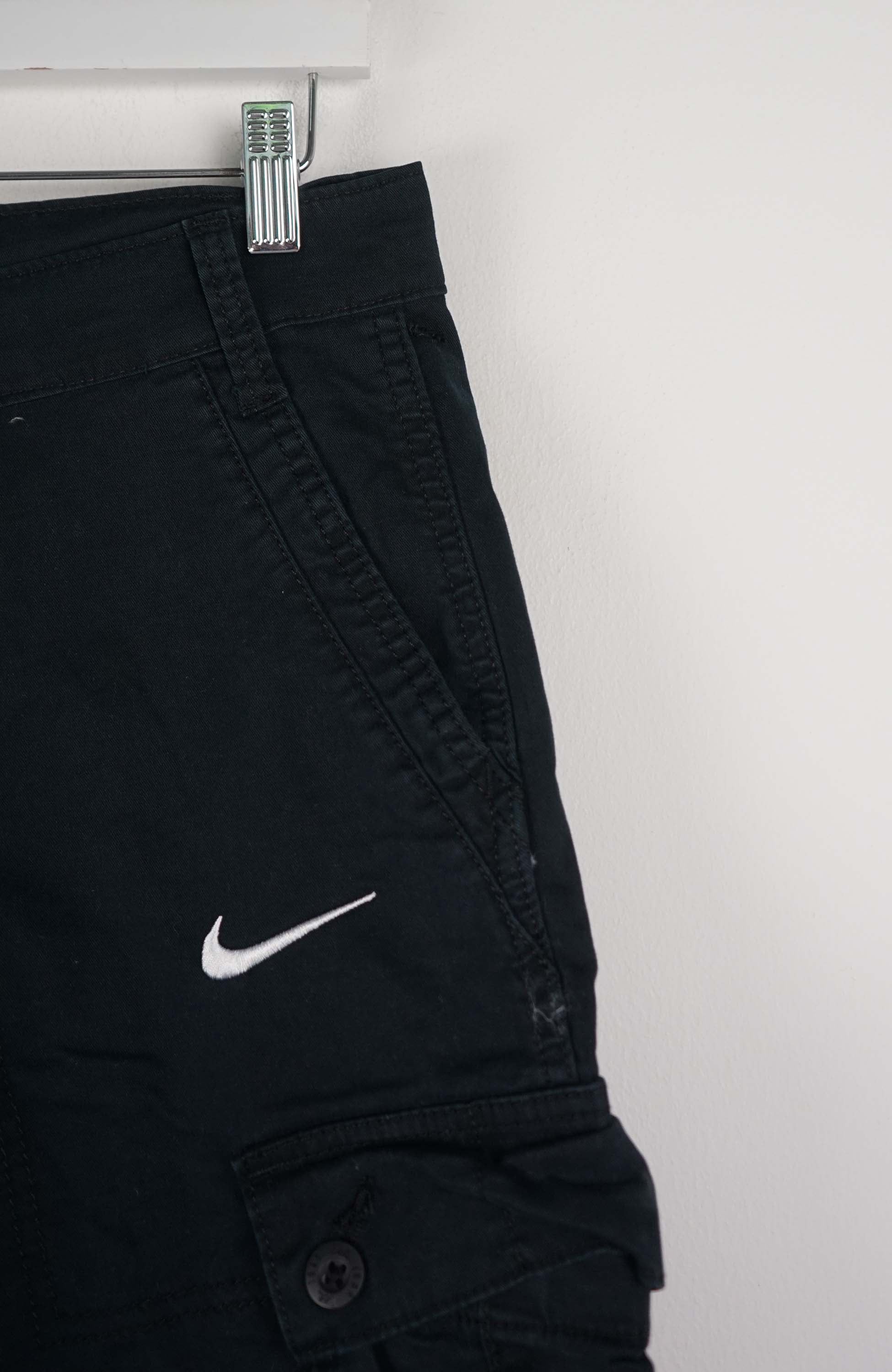 VINTAGE REWORK CARGO SHORTS W30 - Image 2