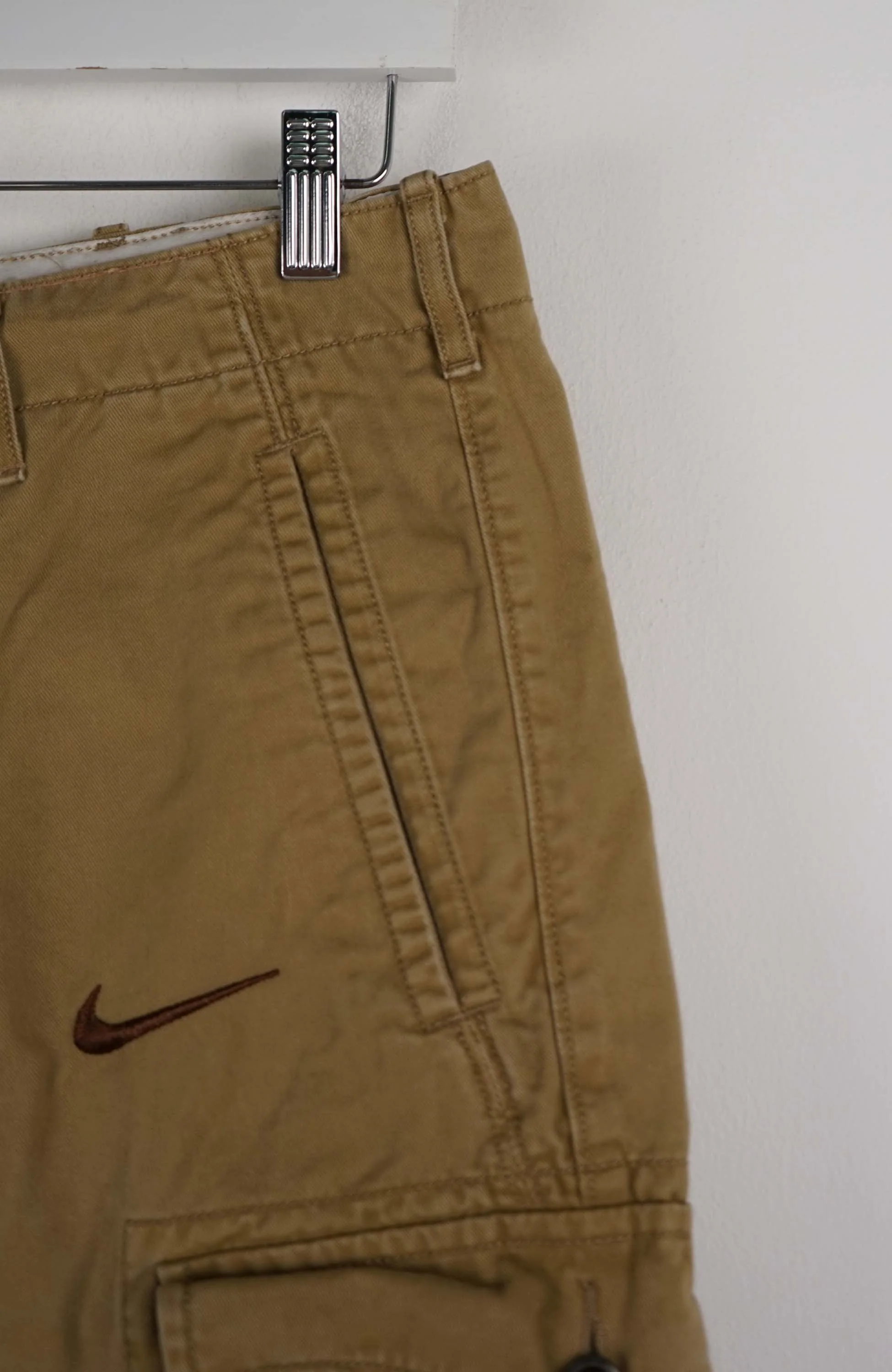 VINTAGE REWORK CARGO SHORTS W30 - Image 2