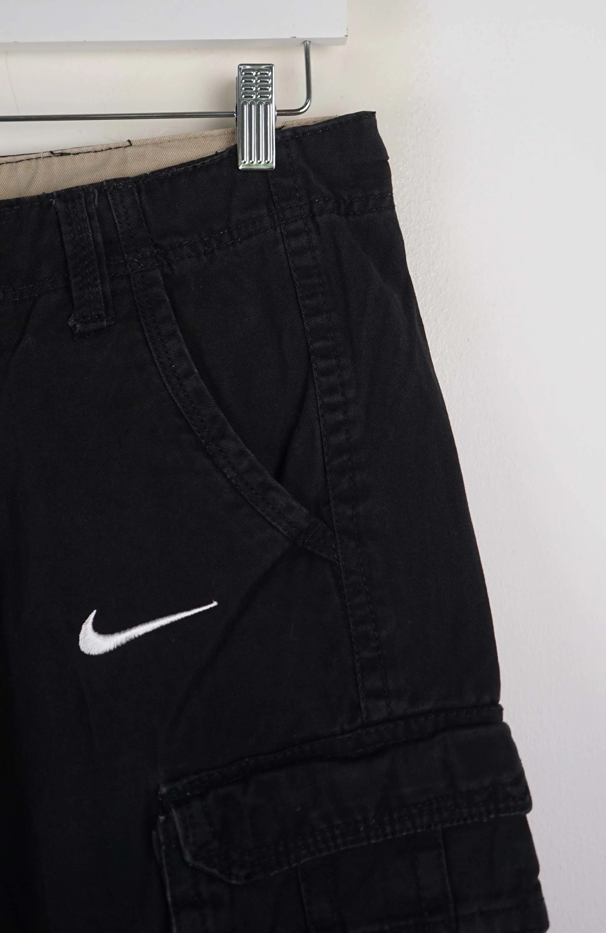 VINTAGE REWORK CARGO SHORTS W31 - Image 2