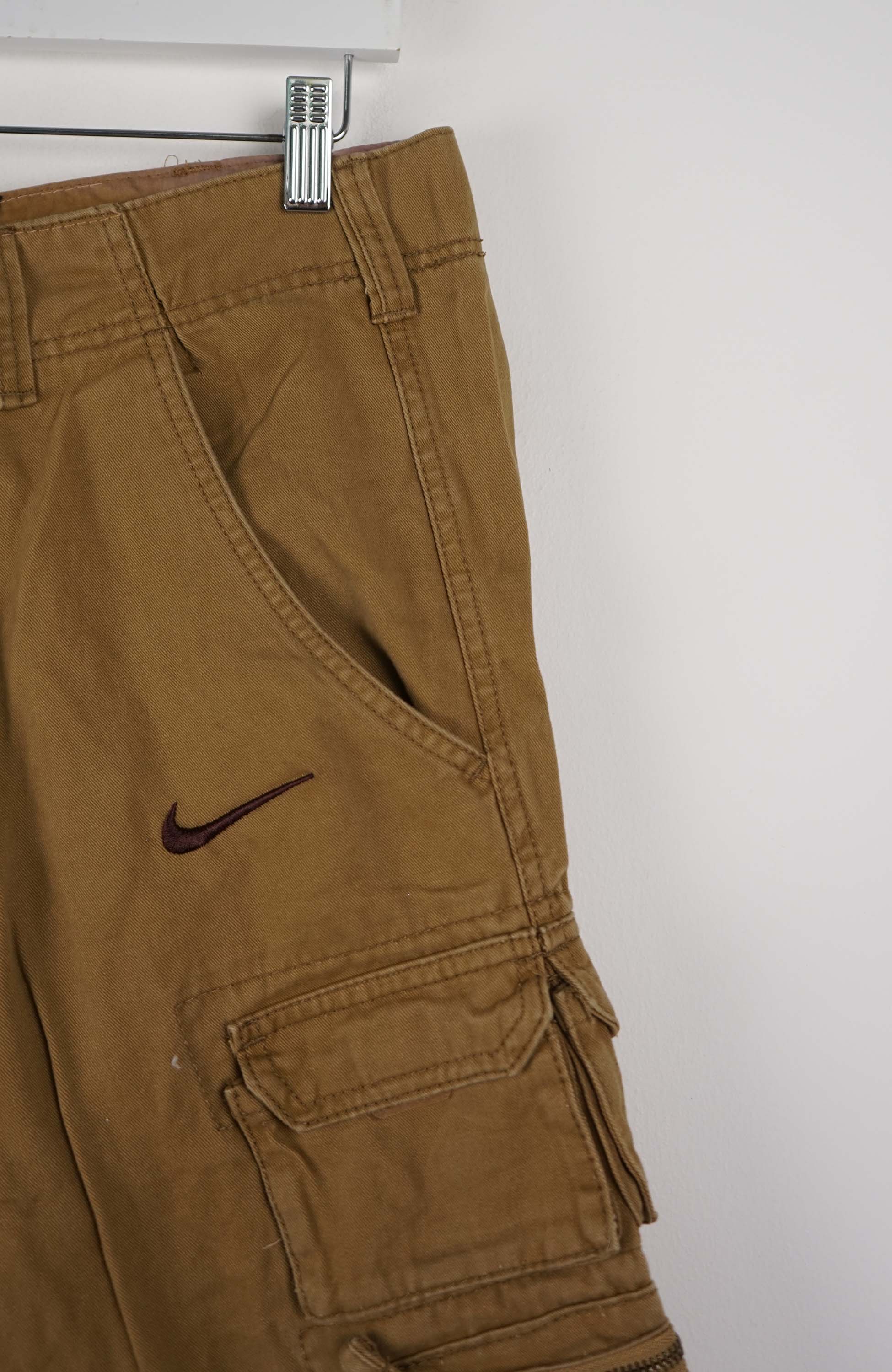 VINTAGE REWORK CARGO SHORTS W32 - Image 2