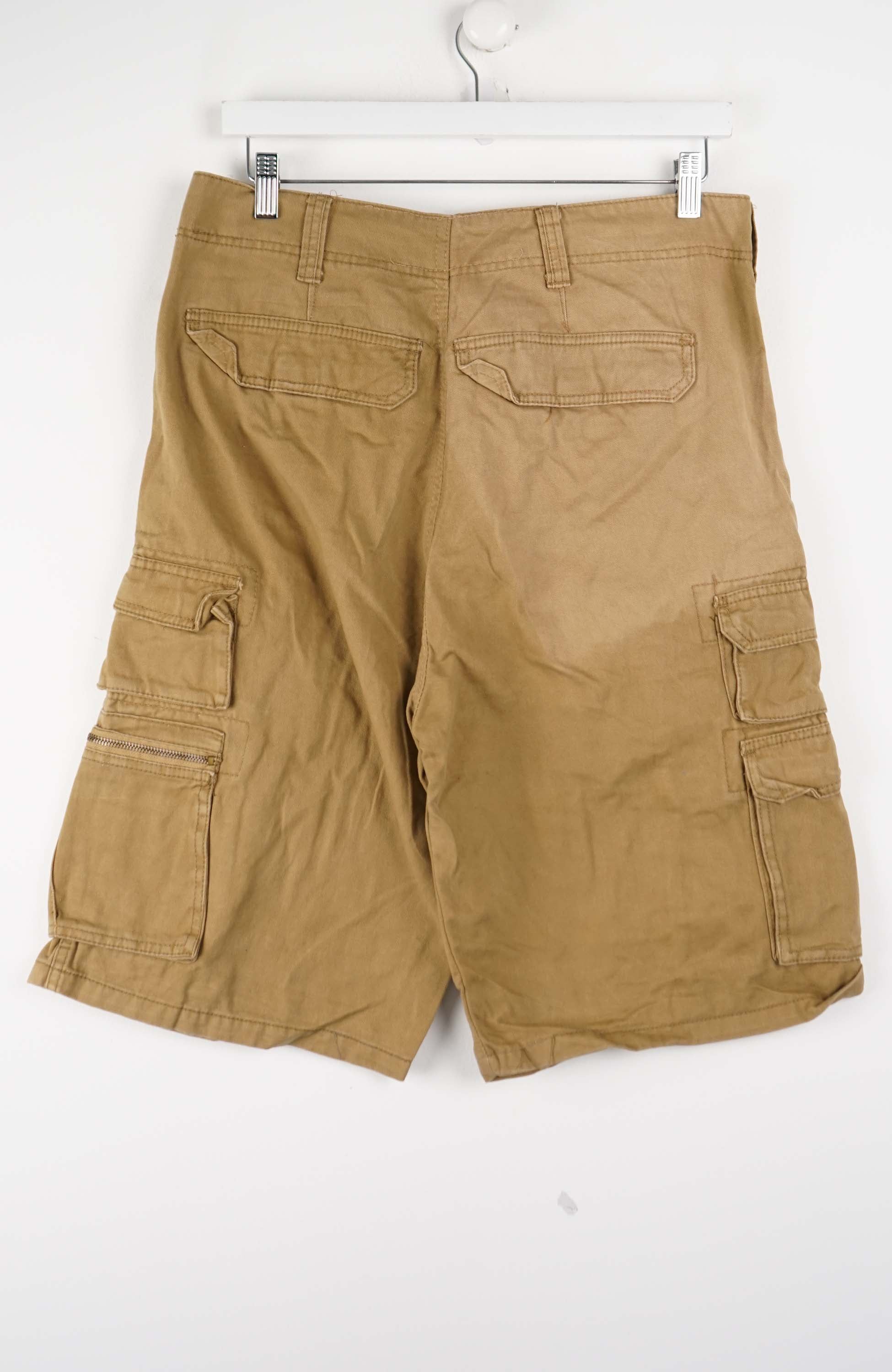 VINTAGE REWORK CARGO SHORTS W32 - Image 3