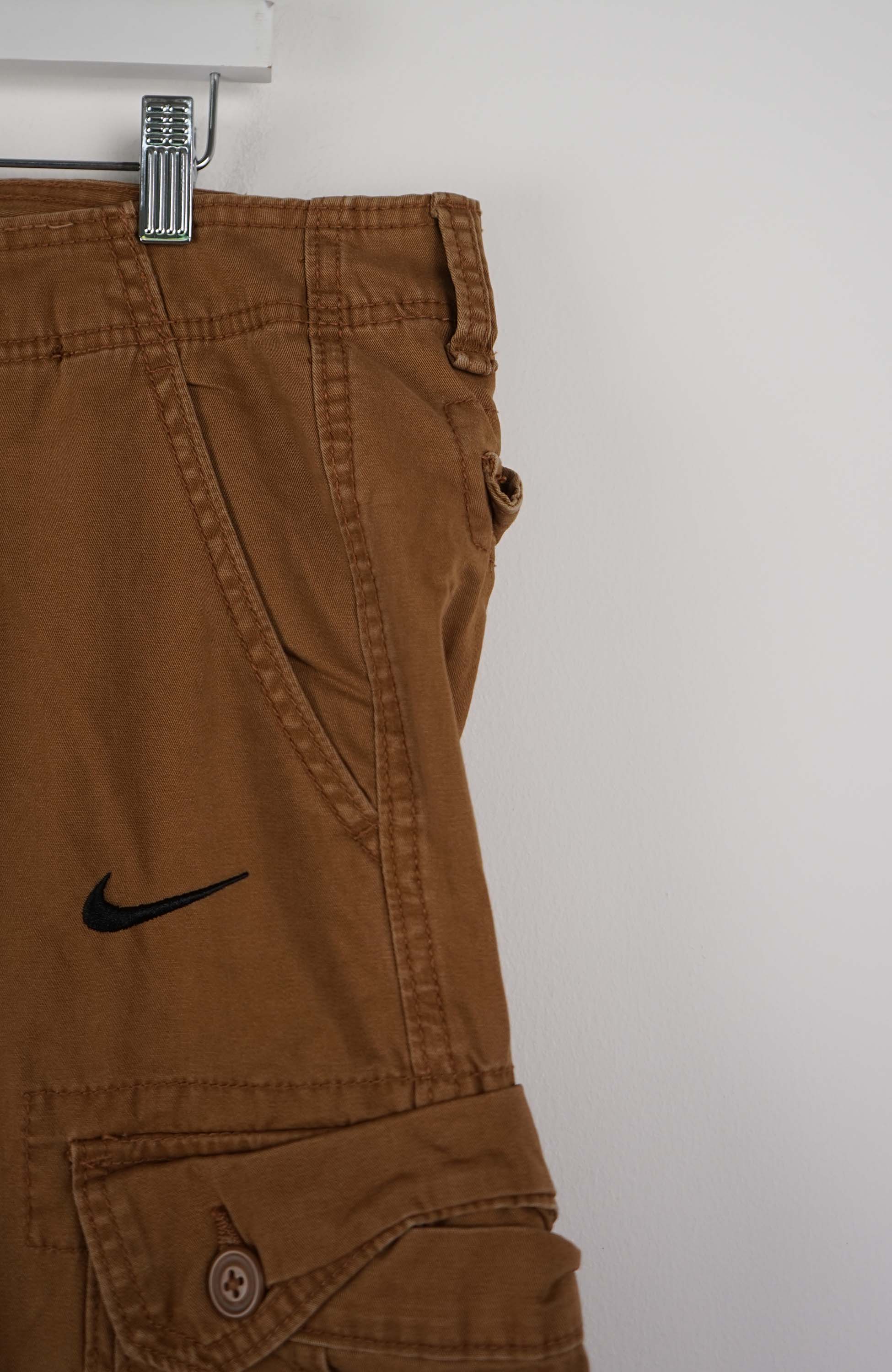 VINTAGE REWORK CARGO SHORTS W38 - Image 2