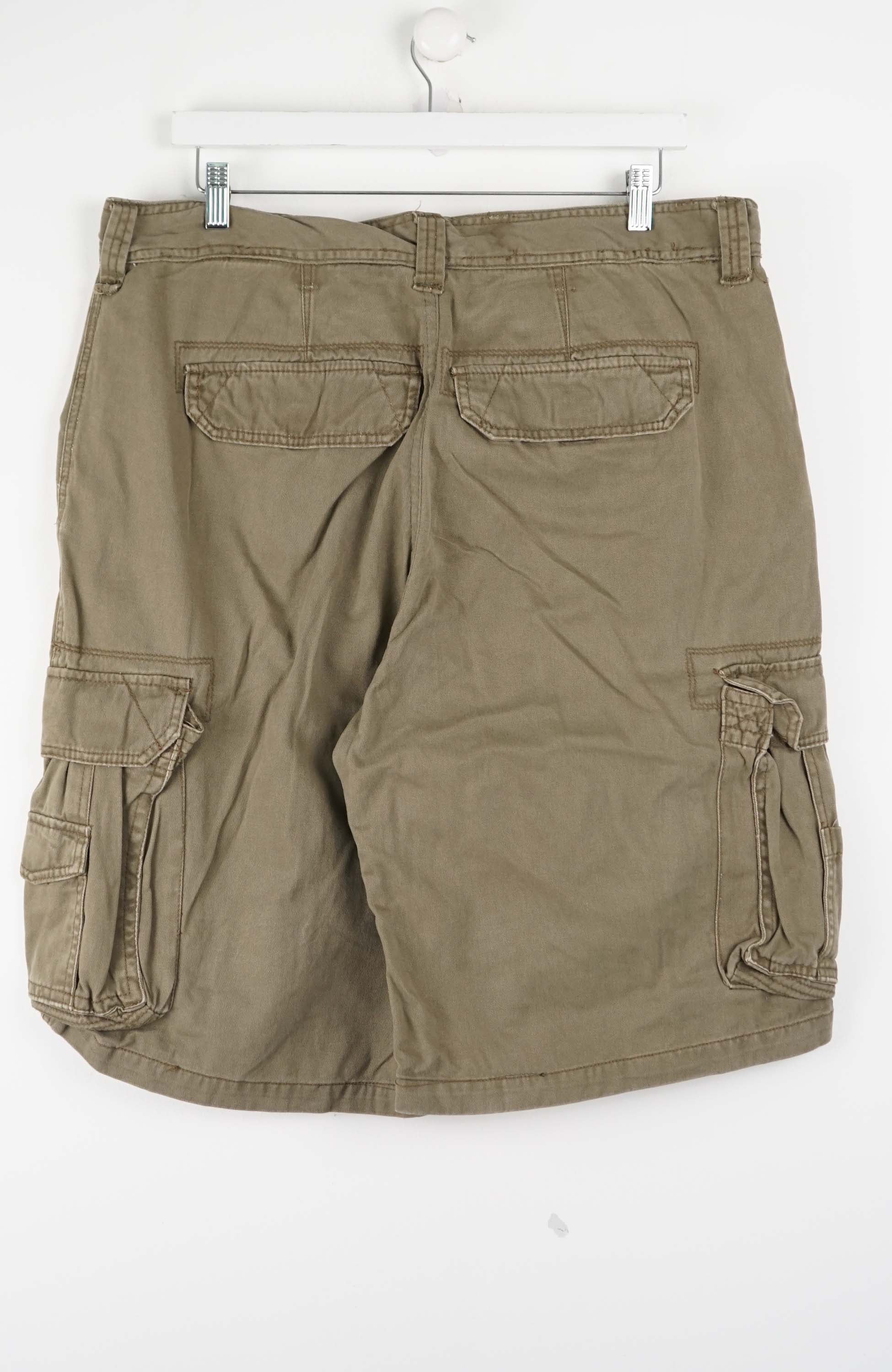 VINTAGE REWORK CARGO SHORTS W38 - Image 3