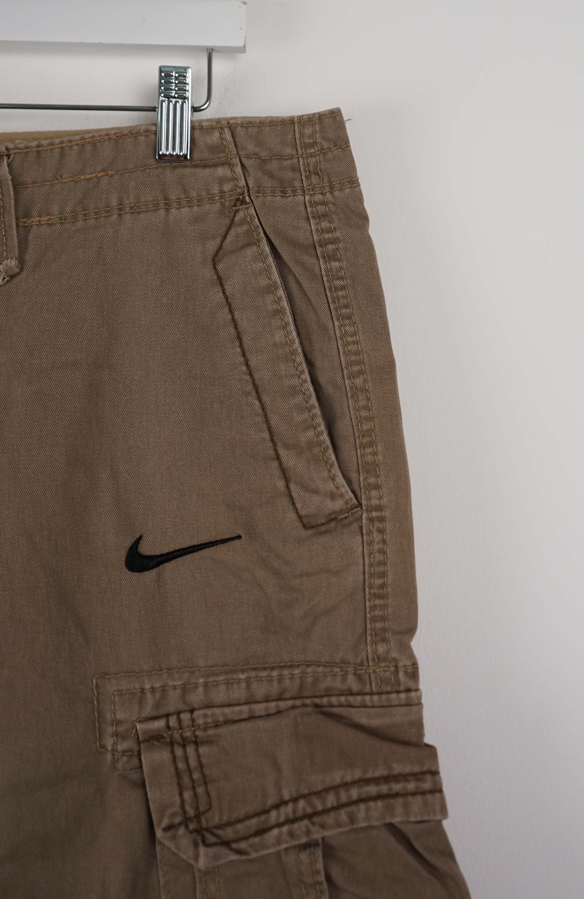 VINTAGE REWORK CARGO SHORTS W38 - Image 2