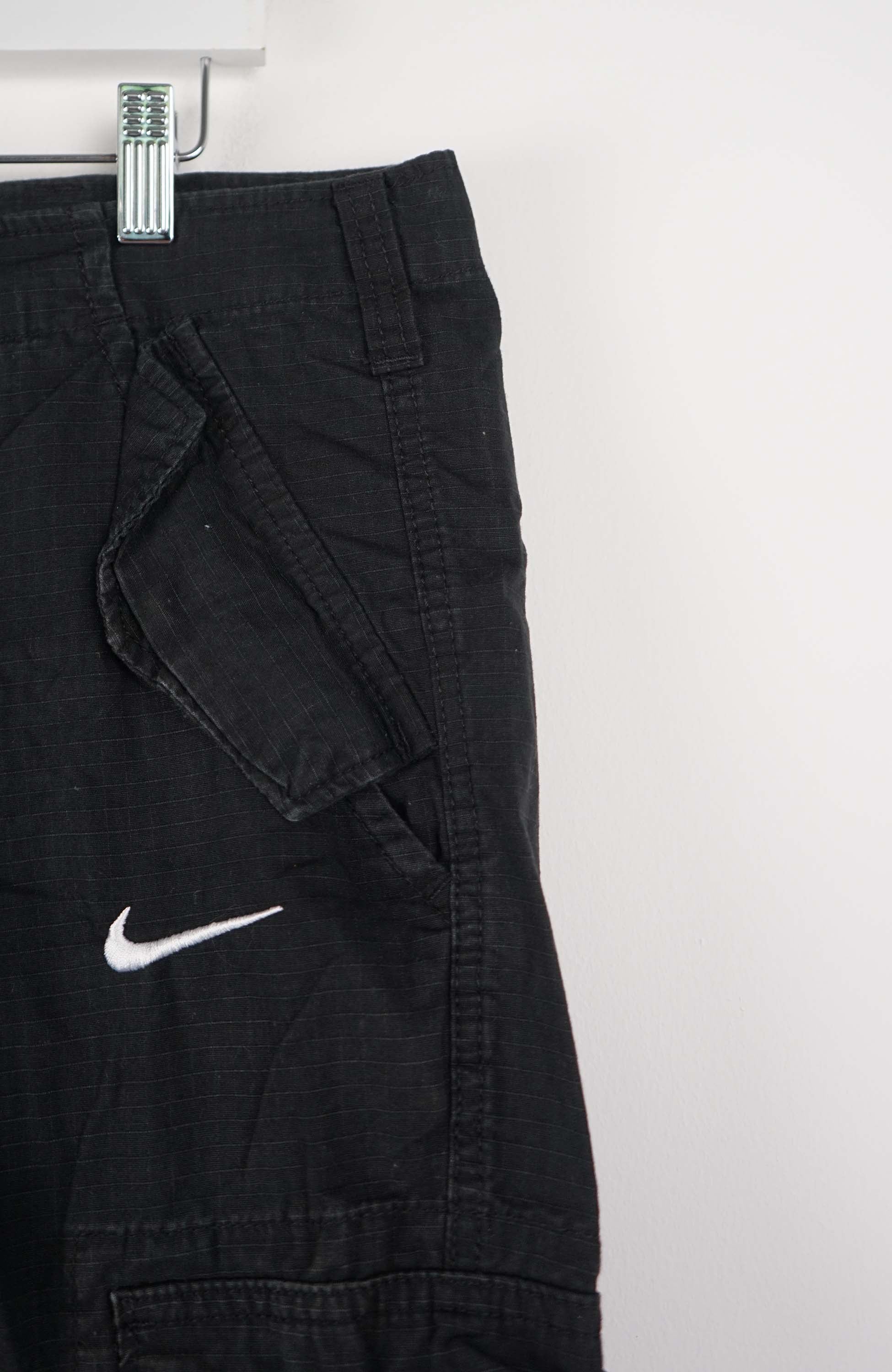 VINTAGE REWORK CARGO SHORTS W39 - Image 2