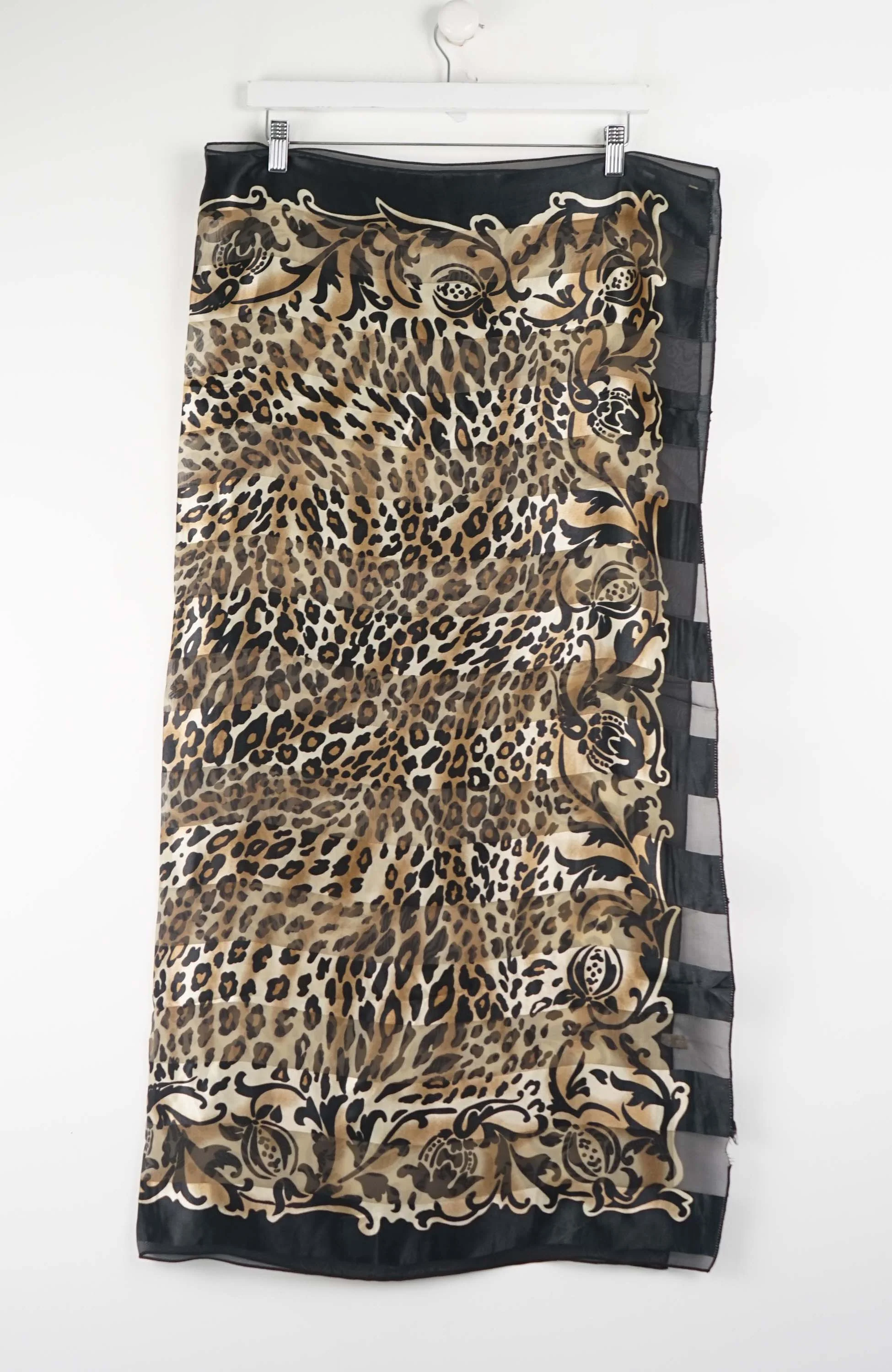 VINTAGE SCARF