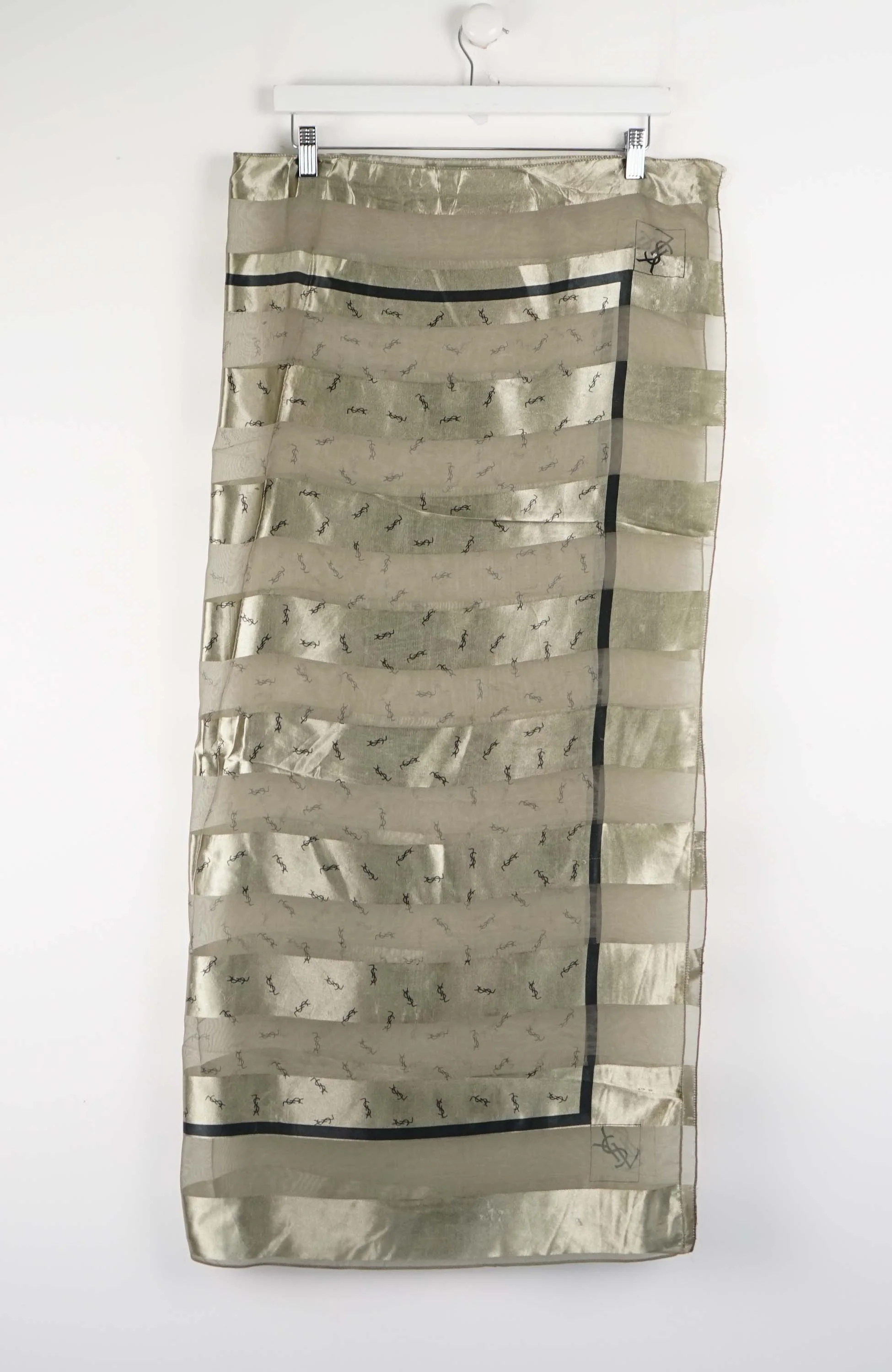 VINTAGE SCARF