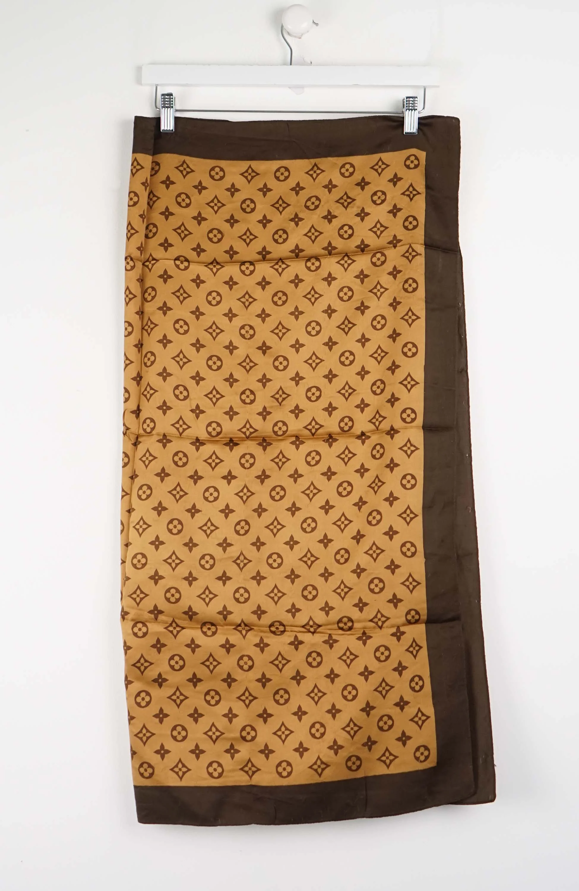 VINTAGE SCARF