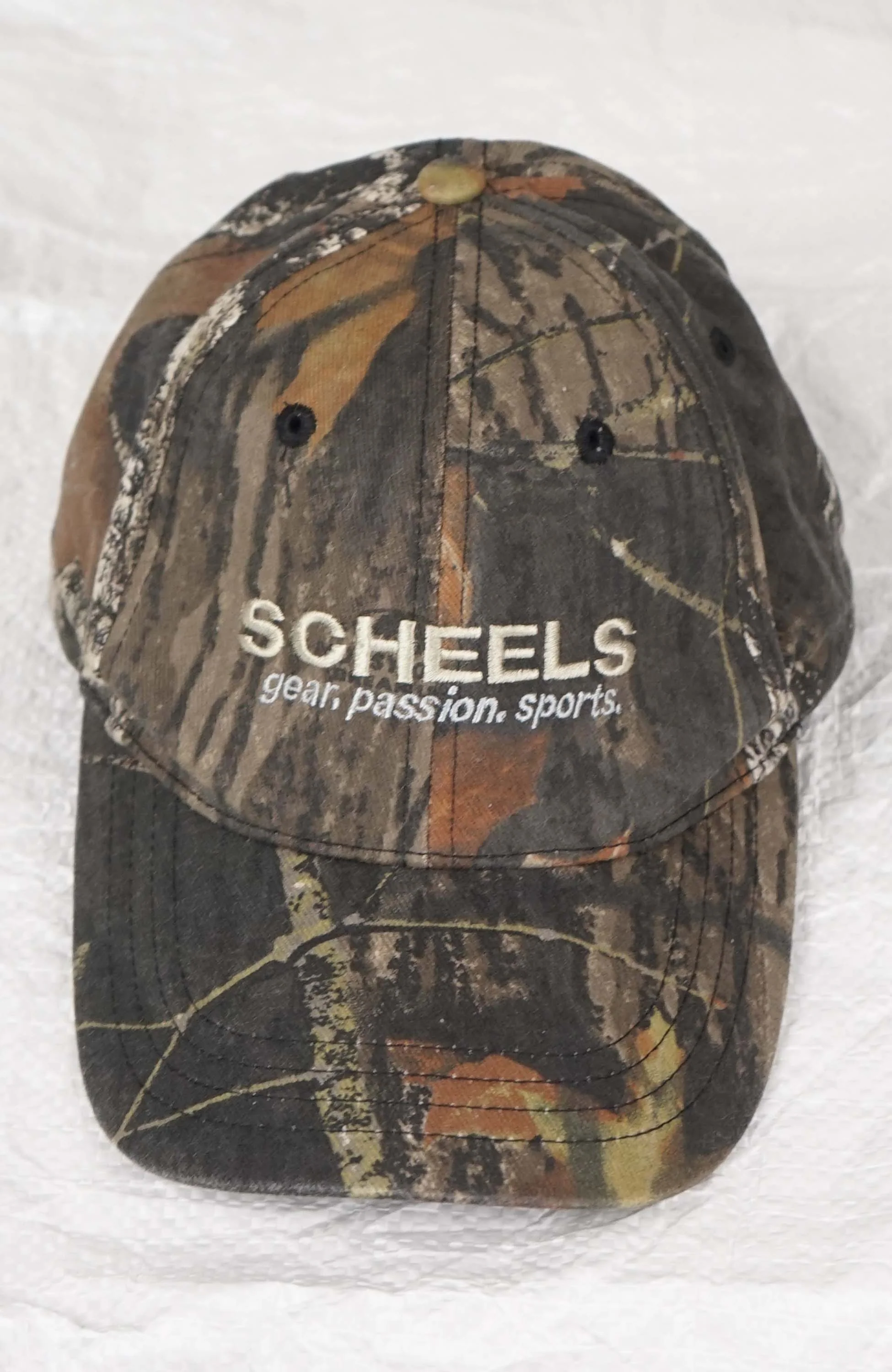 VINTAGE SCHEELS REAL TREE HAT