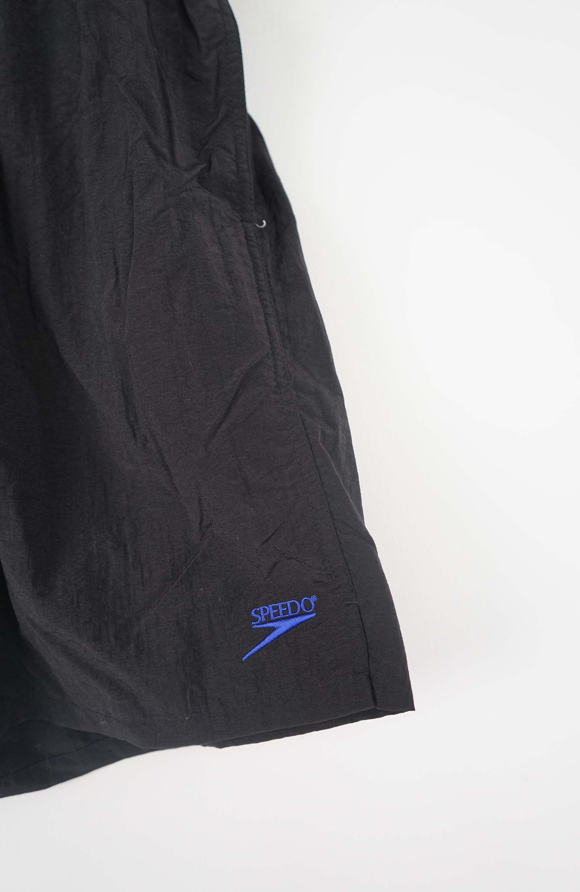 VINTAGE SPEEDO SHORTS W26 - Image 2
