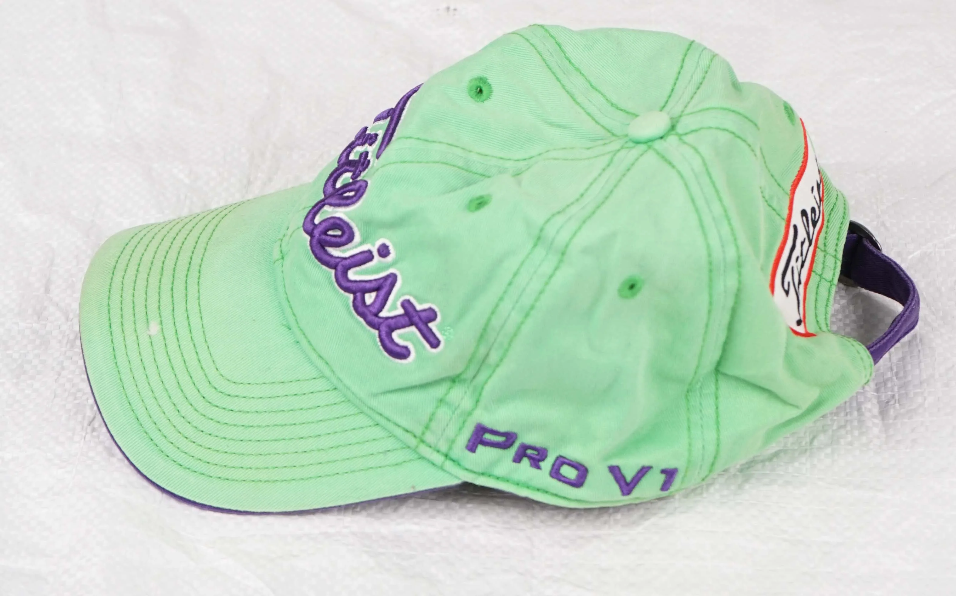 VINTAGE TITLEIST PRO GOLF HAT - Image 2