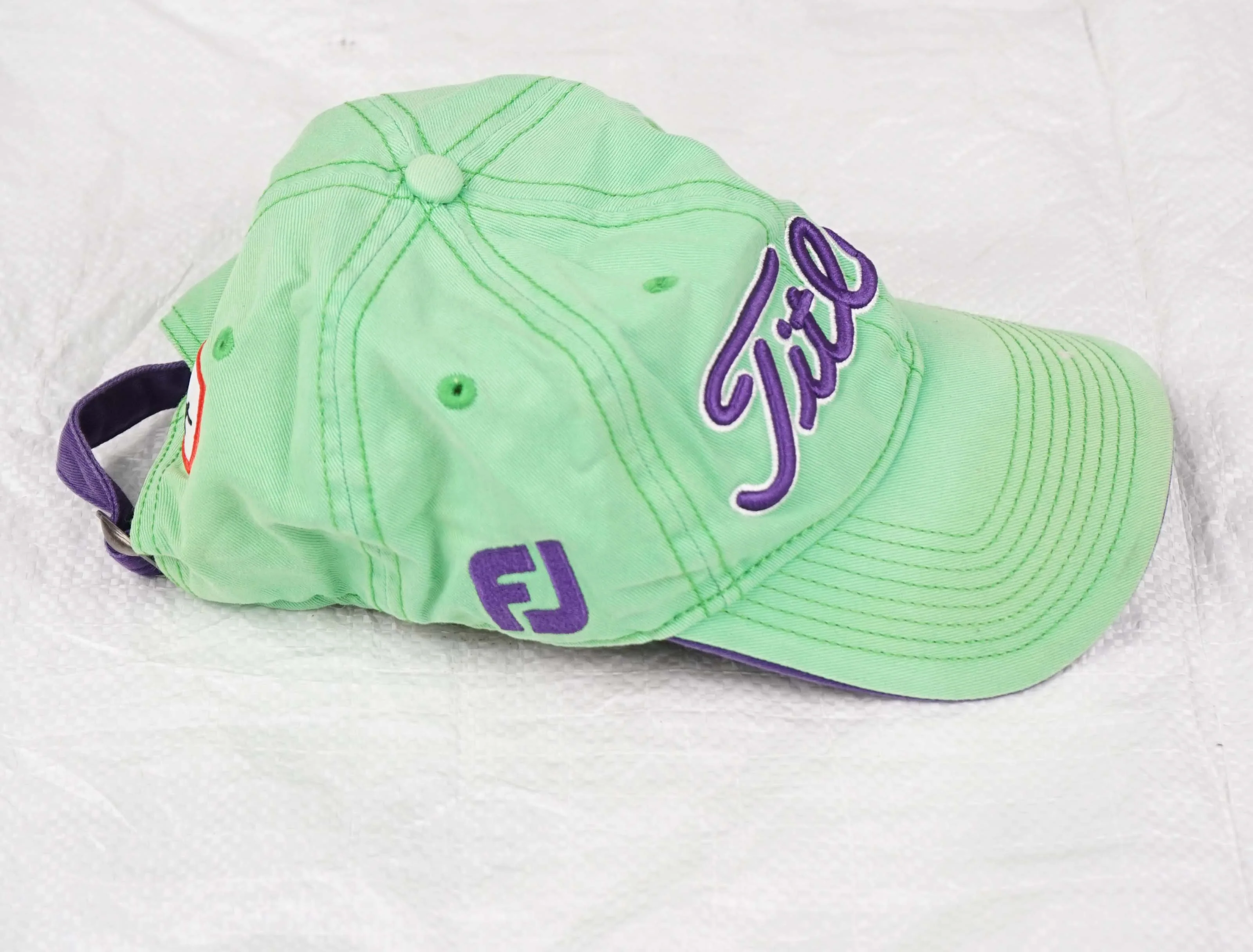 VINTAGE TITLEIST PRO GOLF HAT - Image 4