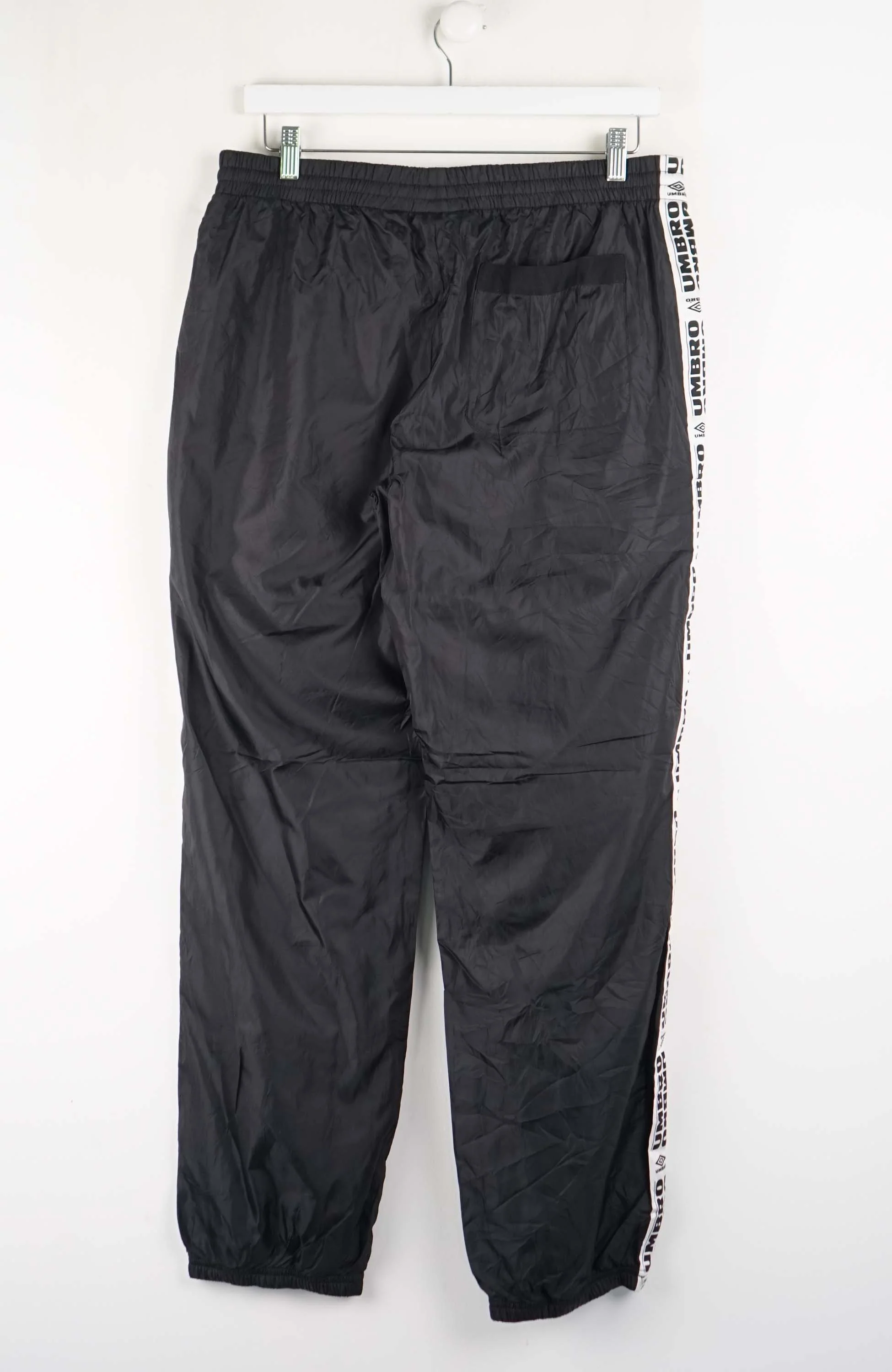 VINTAGE UMBRO TRACK PANTS (M) - Image 3