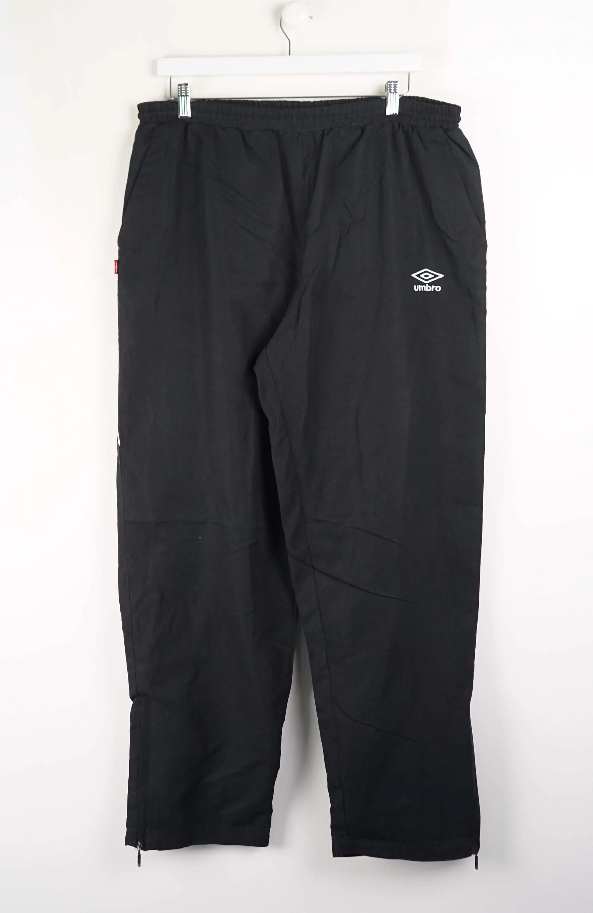 VINTAGE UMBRO TRACK PANTS (XL)