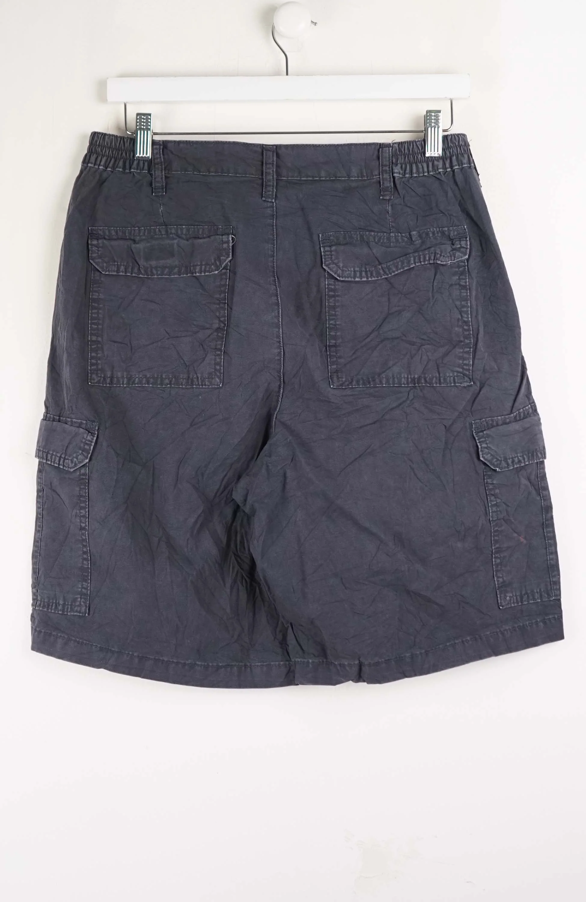 VINTAGE WRANGLER CARGO SHORTS W30 - Image 3