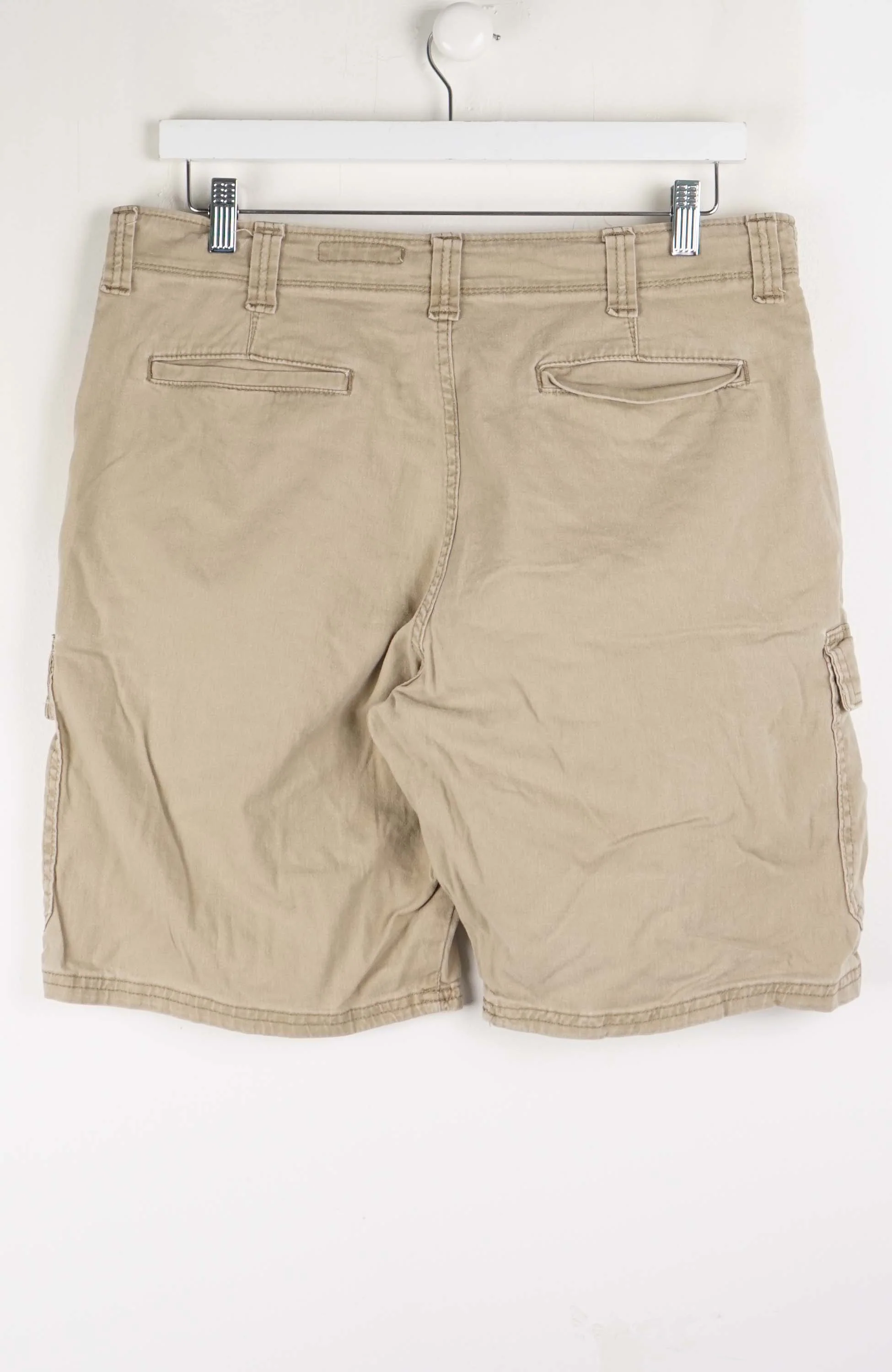 VINTAGE WRANGLER CARGO SHORTS W34 - Image 3